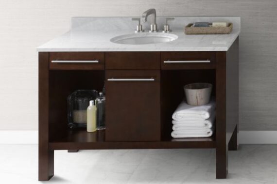 medium_033748-H01_Brennon_P1_Contempo