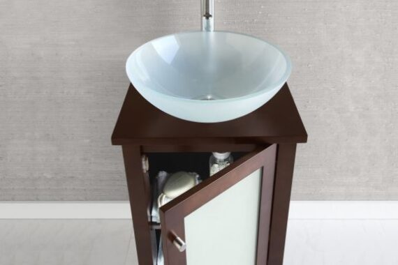 medium_036918-1-H01_Cami_D1_Contempo