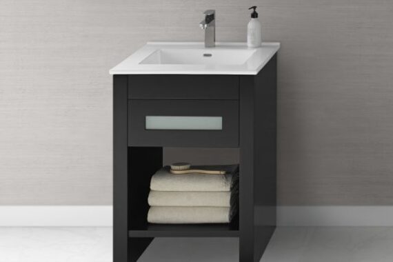 medium_038123-B02_Kendra_P1_Contempo